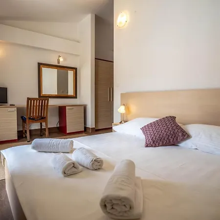 Pansion Epetium Pensionat 3*